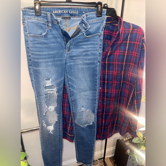 AE jeans / button up - Picture 3 of 3